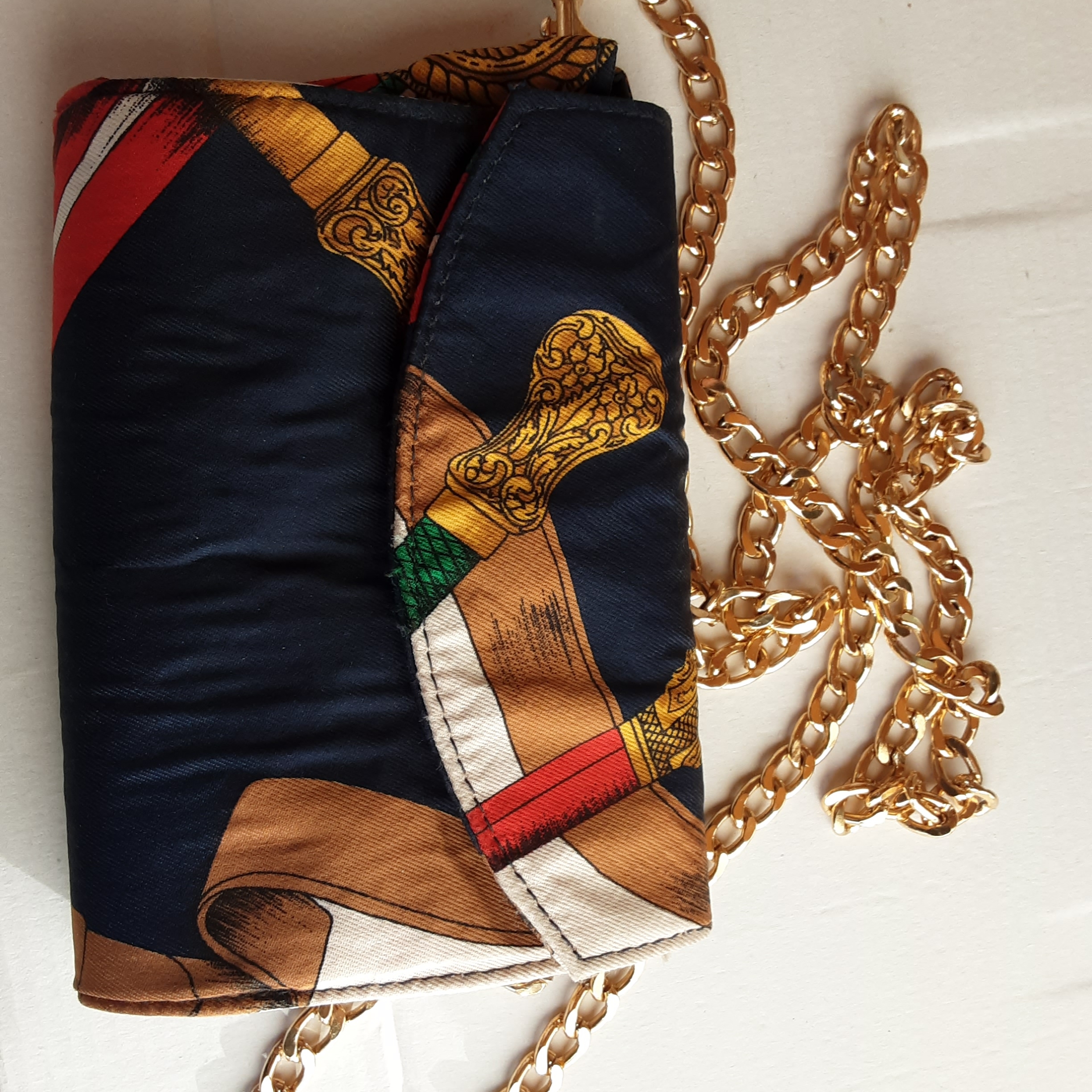 Chic Multicolor Mini Bag With Gold Chain